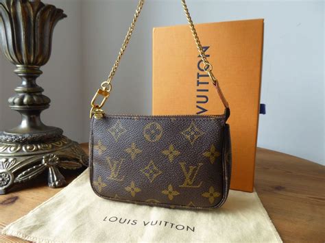 mini pochette accessories louis vuitton out of stock|louis vuitton mini pochette price.